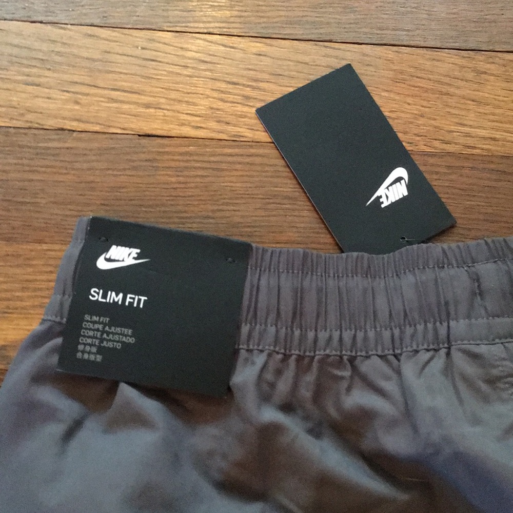 NWT Nike Men’s Joggers Dark Gray Medium - Picture 5 of 8